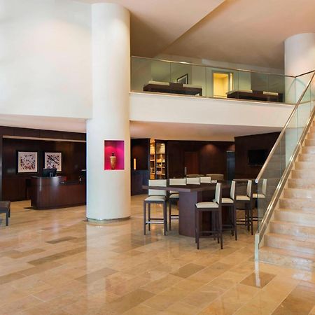 Sheraton Hotel Metairie New Orleans Exterior photo